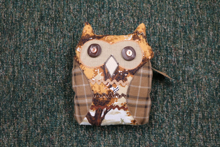 303-252-Sm Brown Stuffy Owl(12.99)